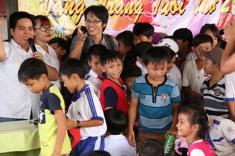 Định Quán: Ngày hội 'Vầng trăng tuổi thơ' tại Chùa Kiên Sơn 10 Định Quán: Ngày hội 'Vầng trăng tuổi thơ' tại Chùa Kiên Sơn image-1731940979848