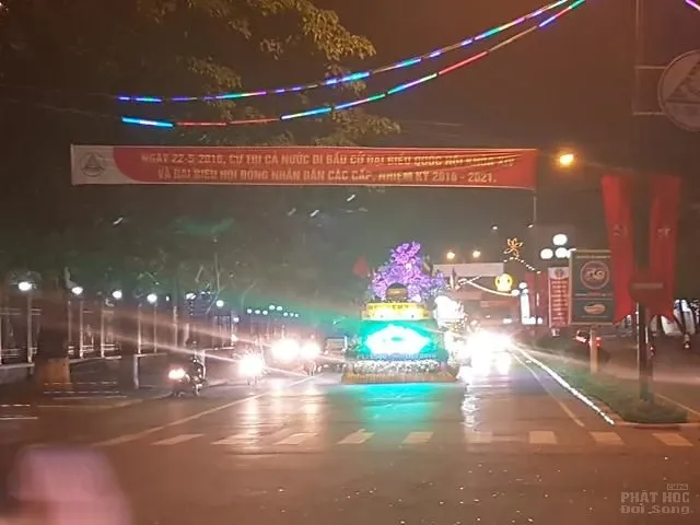 Diễu hành xe hoa mừng Phật đản đầu tiên tại Thái Nguyên 9 Diễu hành xe hoa mừng Phật đản đầu tiên tại Thái Nguyên image-1731746698793