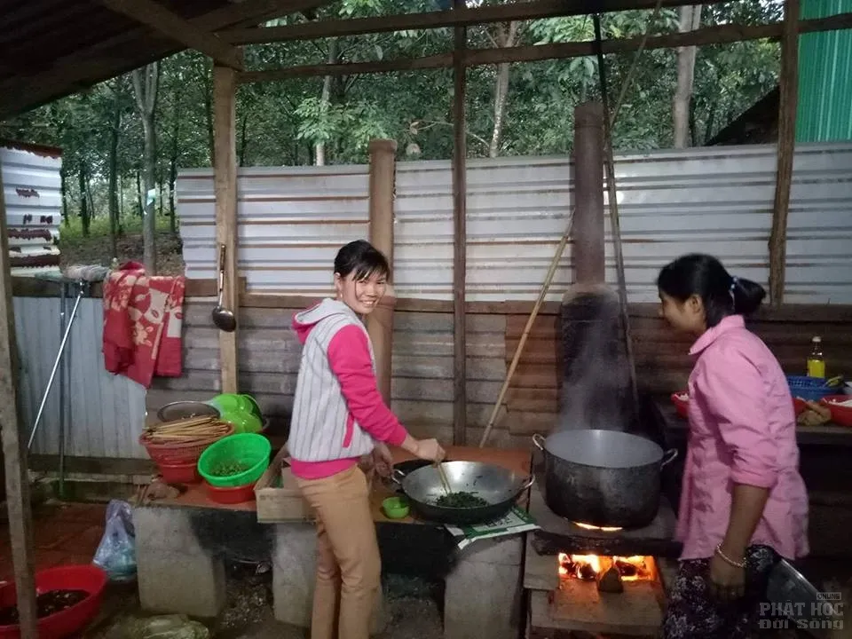 Đoạn đường thử thách lòng người ở Đăk Ngo 9 Đoạn đường thử thách lòng người ở Đăk Ngo image-1731940572857