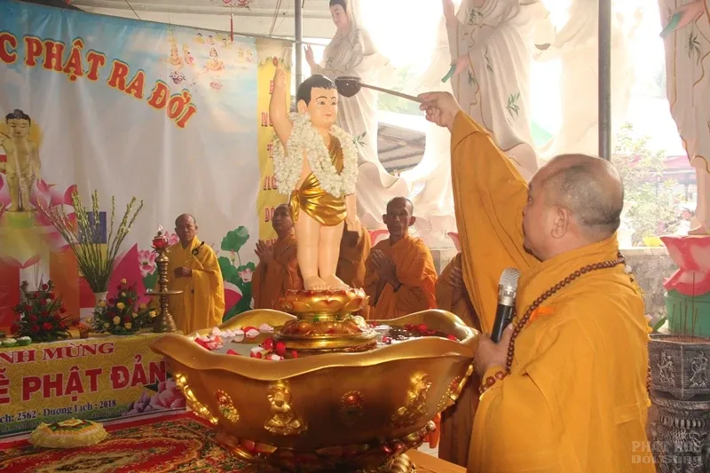 Đồng Nai: Chùa Phước Lộc rước Lễ Phật đản image-1731943570476