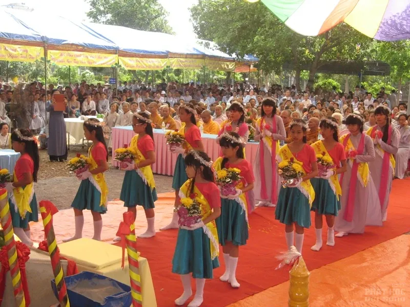 Đồng Nai: Lễ đặt đá xây dựng Tu viện Từ Bi 8 Đồng Nai: Lễ đặt đá xây dựng Tu viện Từ Bi image-1732290395772