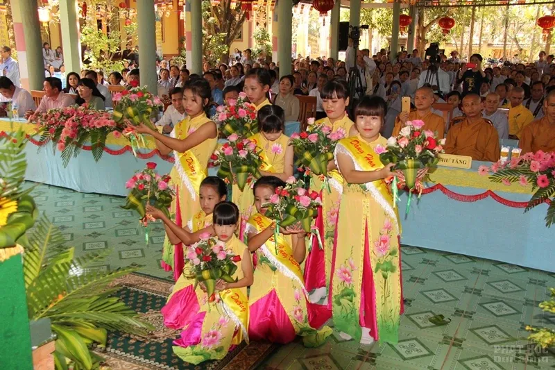 Đồng Nai: Lễ đón nhận giáo chỉ Thượng tọa cho Đại đức Thích Đồng Ngạn image-1731946098537