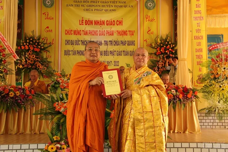 Đồng Nai: Lễ đón nhận giáo chỉ Thượng tọa cho Đại đức Thích Đồng Ngạn image-1731946110402