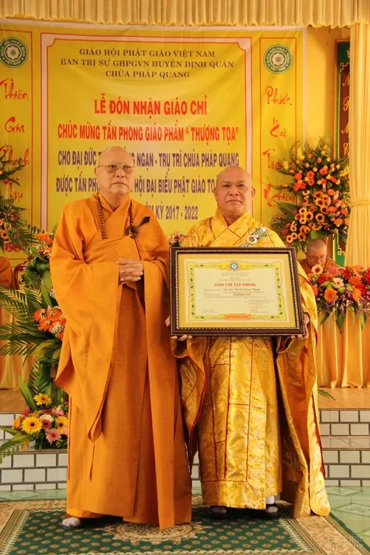 Đồng Nai: Lễ đón nhận giáo chỉ Thượng tọa cho Đại đức Thích Đồng Ngạn image-1731946111428