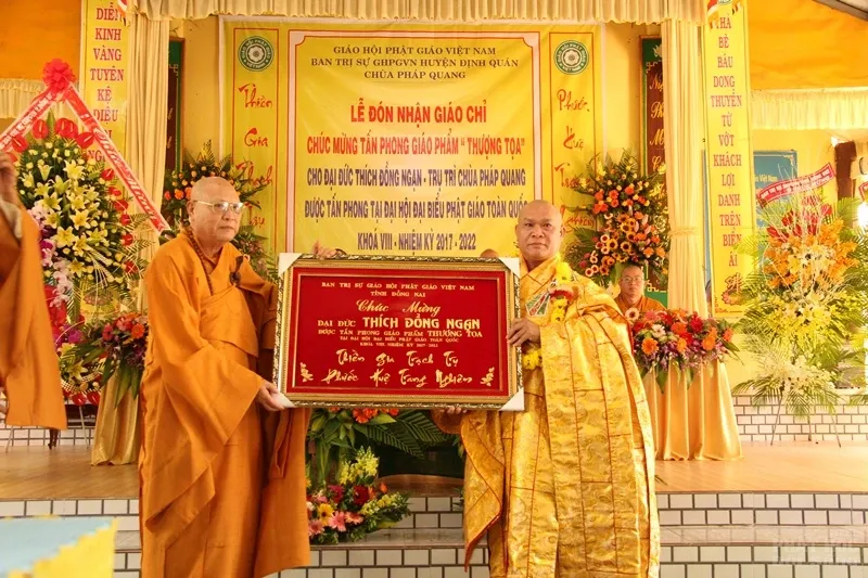 Đồng Nai: Lễ đón nhận giáo chỉ Thượng tọa cho Đại đức Thích Đồng Ngạn image-1731946112235