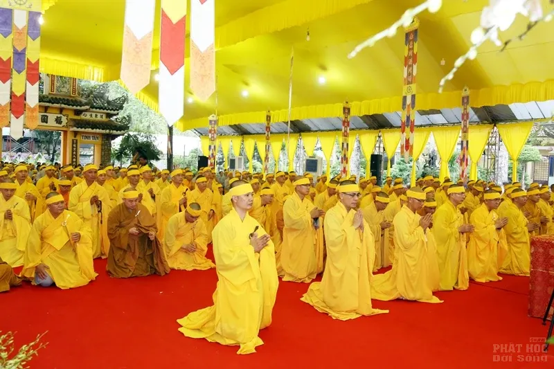 Đồng Nai: Lễ nhập kim quan cố HT.Thích Quang Đạo 37 Đồng Nai: Lễ nhập kim quan cố HT.Thích Quang Đạo image-1731941145577