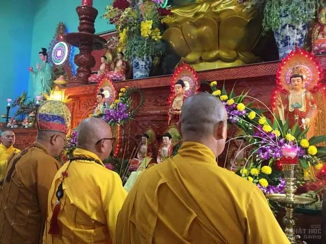 Đồng Nai: Lễ sám tạ Tam Bảo, An vị Phật chùa Bửu Long image-1732286593045