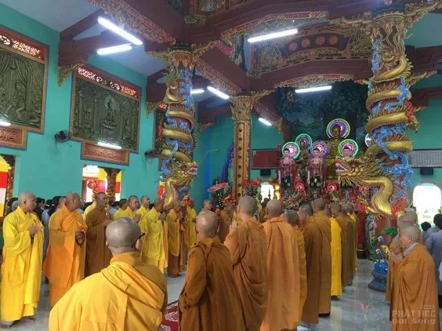 Đồng Nai: Lễ sám tạ Tam Bảo, An vị Phật chùa Bửu Long image-1732286594653