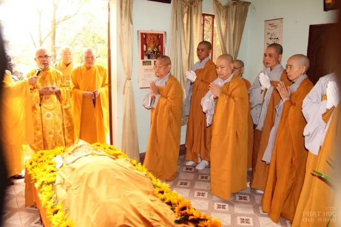 Đồng Nai: Ni trưởng Thích Nữ Như Niệm viên tịch thọ 71 tuổi 6 Đồng Nai: Ni trưởng Thích Nữ Như Niệm viên tịch thọ 71 tuổi image-1732289867835