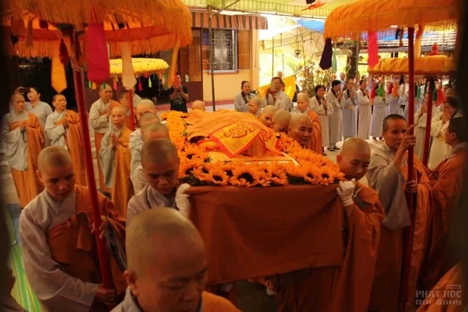 Đồng Nai: Ni trưởng Thích Nữ Như Niệm viên tịch thọ 71 tuổi 11 Đồng Nai: Ni trưởng Thích Nữ Như Niệm viên tịch thọ 71 tuổi image-1732289871780