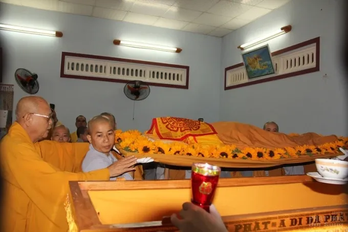 Đồng Nai: Ni trưởng Thích Nữ Như Niệm viên tịch thọ 71 tuổi 12 Đồng Nai: Ni trưởng Thích Nữ Như Niệm viên tịch thọ 71 tuổi image-1732289872513