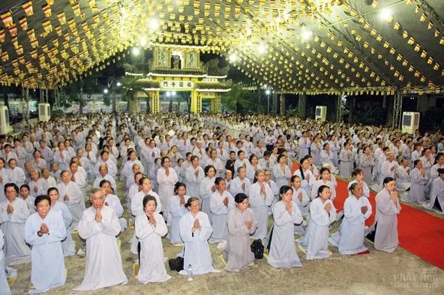 Đồng Nai: Tổ đình Phước Viên tuần lễ Phật đản image-1731935067783