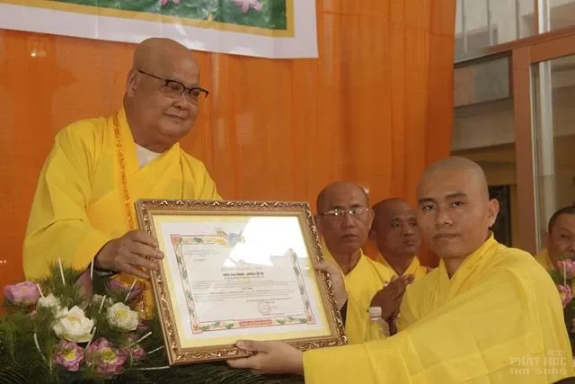 Đồng Tháp: Bổ nhiệm Đại đức Thích Hoằng Hiền trụ trì chùa Vạn Thành image-1731941225058