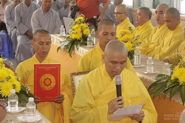 Đồng Tháp: Bổ nhiệm Đại đức Thích Hoằng Hiền trụ trì chùa Vạn Thành image-1731941225788