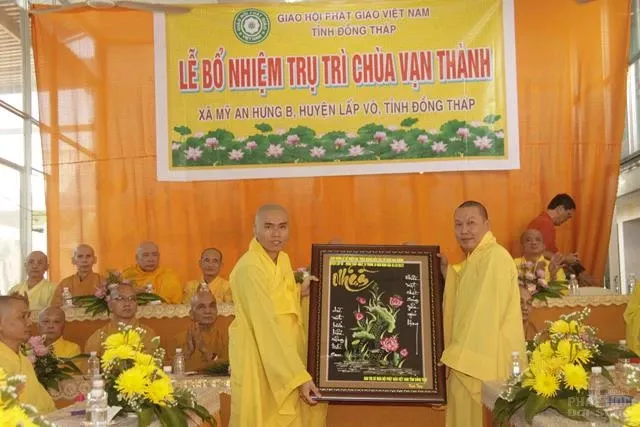 Đồng Tháp: Bổ nhiệm Đại đức Thích Hoằng Hiền trụ trì chùa Vạn Thành image-1731941235759