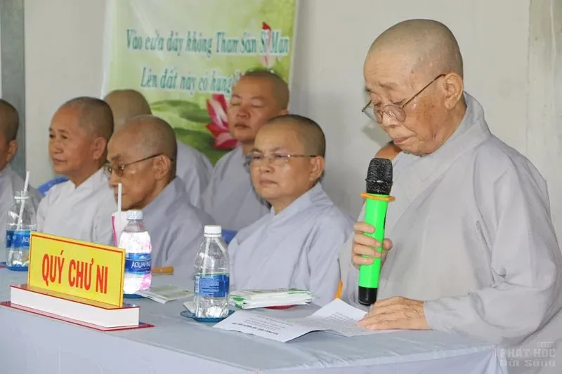 Đồng Tháp: Bổ nhiệm Sư cô Thích Nữ Tâm Thường trụ trì chùa Quán Âm 15 Đồng Tháp: Bổ nhiệm Sư cô Thích Nữ Tâm Thường trụ trì chùa Quán Âm image-1731943485108