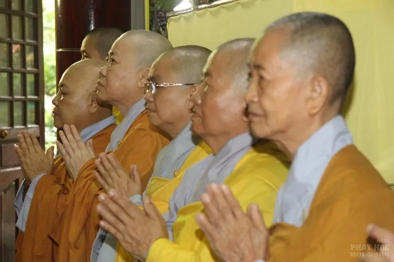 viếng tang HT. Thích Chơn Thành Đồng Tháp: Các phái đoàn viếng tang HT. Thích Chơn Thành image-1731941214154