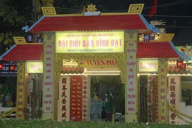 Đồng Tháp: Giới tử vân tập Đại giới đàn Vĩnh Đạt image-1731942823183