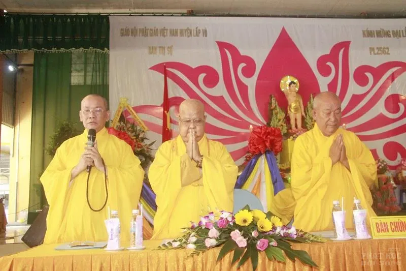 Đồng Tháp: huyện Tháp Mười, Lấp Vò kính mừng Phật đản PL. 2562 image-1731945889945