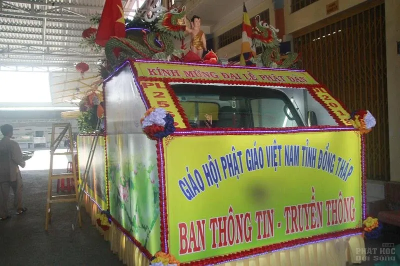 Đồng Tháp: huyện Tháp Mười, Lấp Vò kính mừng Phật đản PL. 2562 image-1731945895785