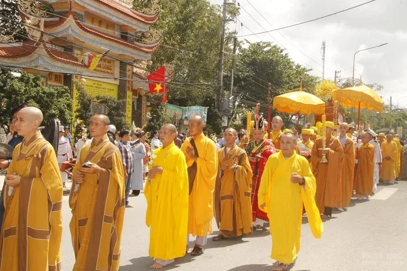 Đồng Tháp: Lễ cung tống kim quan HT. Thích Chơn Thành nhập bảo tháp 18 Đồng Tháp: Lễ cung tống kim quan HT. Thích Chơn Thành nhập bảo tháp image-1731941177606