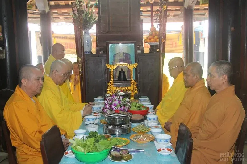 Đồng Tháp: Lễ Huý kỵ cố HT.Thích Thiện Chánh 22 Đồng Tháp: Lễ Huý kỵ cố HT.Thích Thiện Chánh image-1732292188537