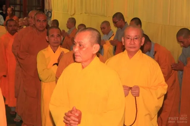 Đồng Tháp: Lễ nhập kim quan cố HT Thích Chơn Thành 5 Đồng Tháp: Lễ nhập kim quan cố HT Thích Chơn Thành image-1732289450174