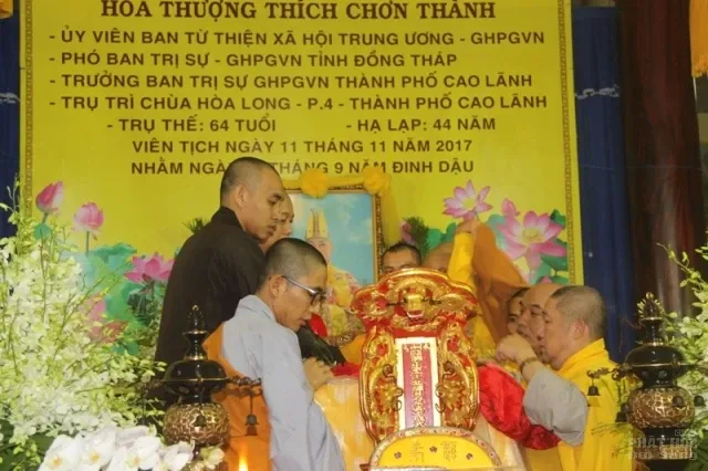 Đồng Tháp: Lễ nhập kim quan cố HT Thích Chơn Thành 26 Đồng Tháp: Lễ nhập kim quan cố HT Thích Chơn Thành image-1732289466008