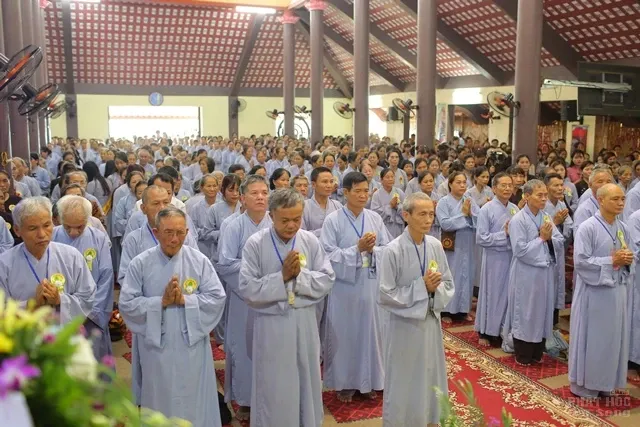 Gần 2000 Phật tử dự lễ Vu lan Chùa Hòa Phúc 7 Gần 2000 Phật tử dự lễ Vu lan Chùa Hòa Phúc image-1732288248585