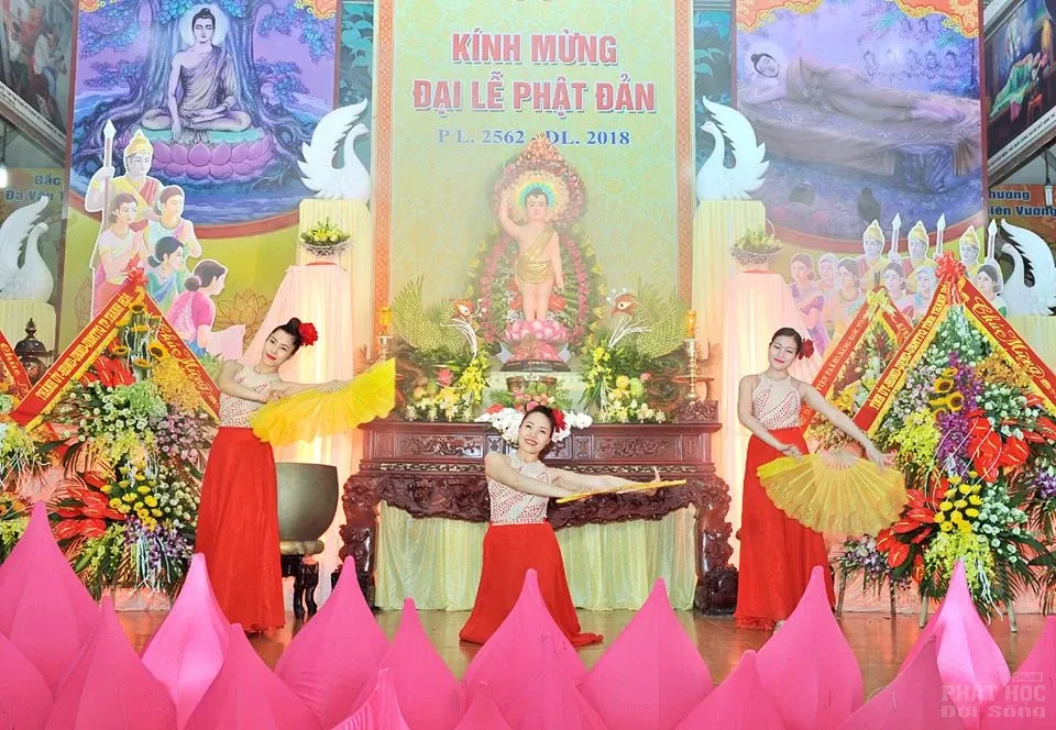 GHPGVN tỉnh Thanh Hóa long trong tổ chức đại lễ Phật đản PL.2562 10 GHPGVN tỉnh Thanh Hóa long trong tổ chức đại lễ Phật đản PL.2562 image-1732287880111