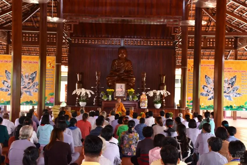 Giáo Đoàn 6: Cúng dường trường hạ tại Vĩnh Long và thành phố Hồ Chí Minh 4 Giáo Đoàn 6: Cúng dường trường hạ tại Vĩnh Long và thành phố Hồ Chí Minh image-1732287922806
