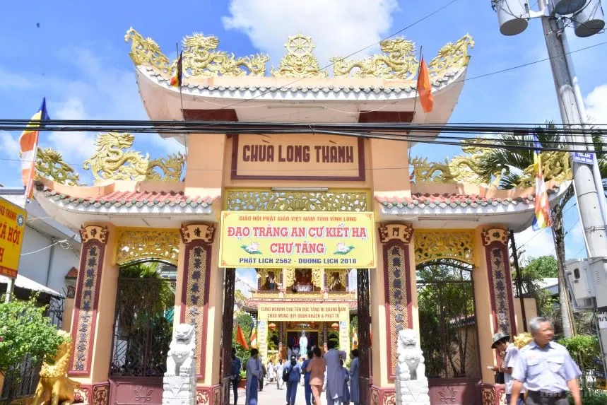 Giáo Đoàn 6: Cúng dường trường hạ tại Vĩnh Long và thành phố Hồ Chí Minh 8 Giáo Đoàn 6: Cúng dường trường hạ tại Vĩnh Long và thành phố Hồ Chí Minh image-1732287926934