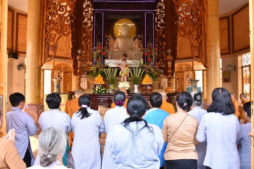 Giáo Đoàn 6: Cúng dường trường hạ tại Vĩnh Long và thành phố Hồ Chí Minh 16 Giáo Đoàn 6: Cúng dường trường hạ tại Vĩnh Long và thành phố Hồ Chí Minh image-1732287935275