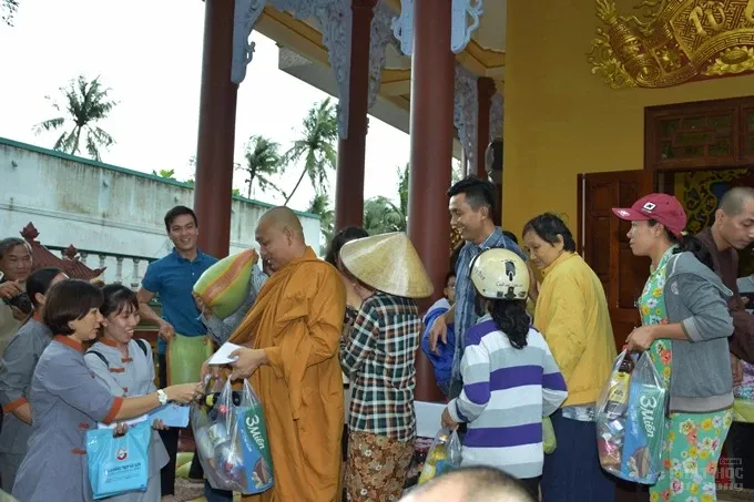 Giáo đoàn 6 cứu trợ miền Trung lần 2 5 Giáo đoàn 6 cứu trợ miền Trung lần 2 image-1731941155685