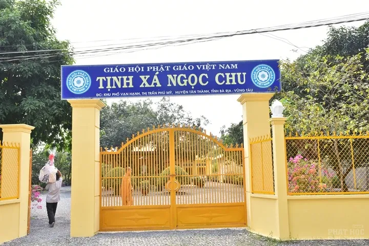 Giáo đoàn VI tặng hơn 1000 phần quà tết cho hộ nghèo, thăm chúc xuân các miền tịnh xá trực thuộc Giáo đoàn VI 11 Giáo đoàn VI tặng hơn 1000 phần quà tết cho hộ nghèo, thăm chúc xuân các miền tịnh xá trực thuộc Giáo đoàn VI image-1731944228487