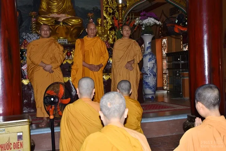 Giáo đoàn VI tặng hơn 1000 phần quà tết cho hộ nghèo, thăm chúc xuân các miền tịnh xá trực thuộc Giáo đoàn VI 20 Giáo đoàn VI tặng hơn 1000 phần quà tết cho hộ nghèo, thăm chúc xuân các miền tịnh xá trực thuộc Giáo đoàn VI image-1731944234910