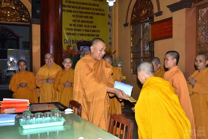 Giáo đoàn VI tặng hơn 1000 phần quà tết cho hộ nghèo, thăm chúc xuân các miền tịnh xá trực thuộc Giáo đoàn VI 23 Giáo đoàn VI tặng hơn 1000 phần quà tết cho hộ nghèo, thăm chúc xuân các miền tịnh xá trực thuộc Giáo đoàn VI image-1731944237263