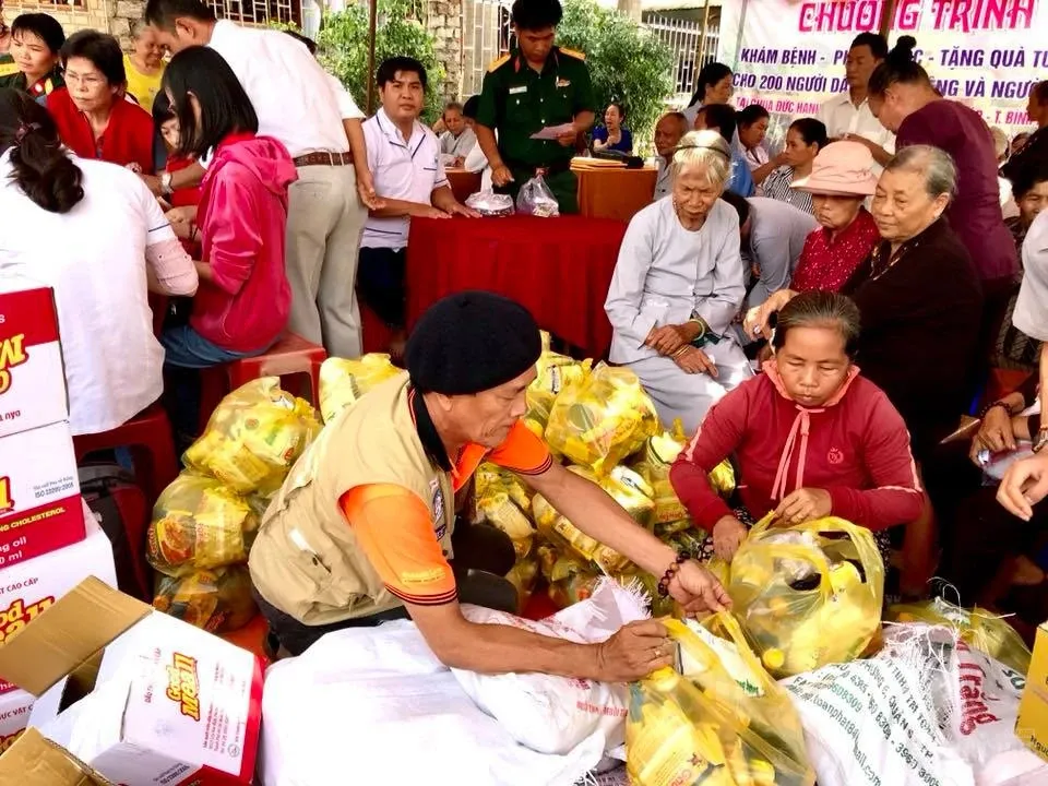 Giữ tâm trong sáng làm việc thiện nhân Đại lễ Phật đản 2018 3 Giữ tâm trong sáng làm việc thiện nhân Đại lễ Phật đản 2018 image-1731945913846