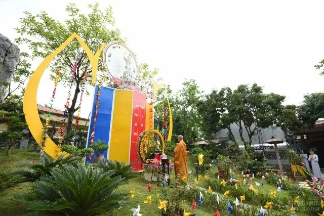 Hà Nội: Chùa Hòa Phúc mừng Đại lễ Phật Đản lần thứ 2642 5 Hà Nội: Chùa Hòa Phúc mừng Đại lễ Phật Đản lần thứ 2642 image-1732288136079