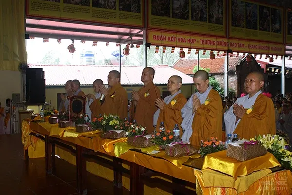 Hà Nội: Chùa Kim Long mừng lễ Báo hiếu 2 Hà Nội: Chùa Kim Long mừng lễ Báo hiếu image-1731920500862