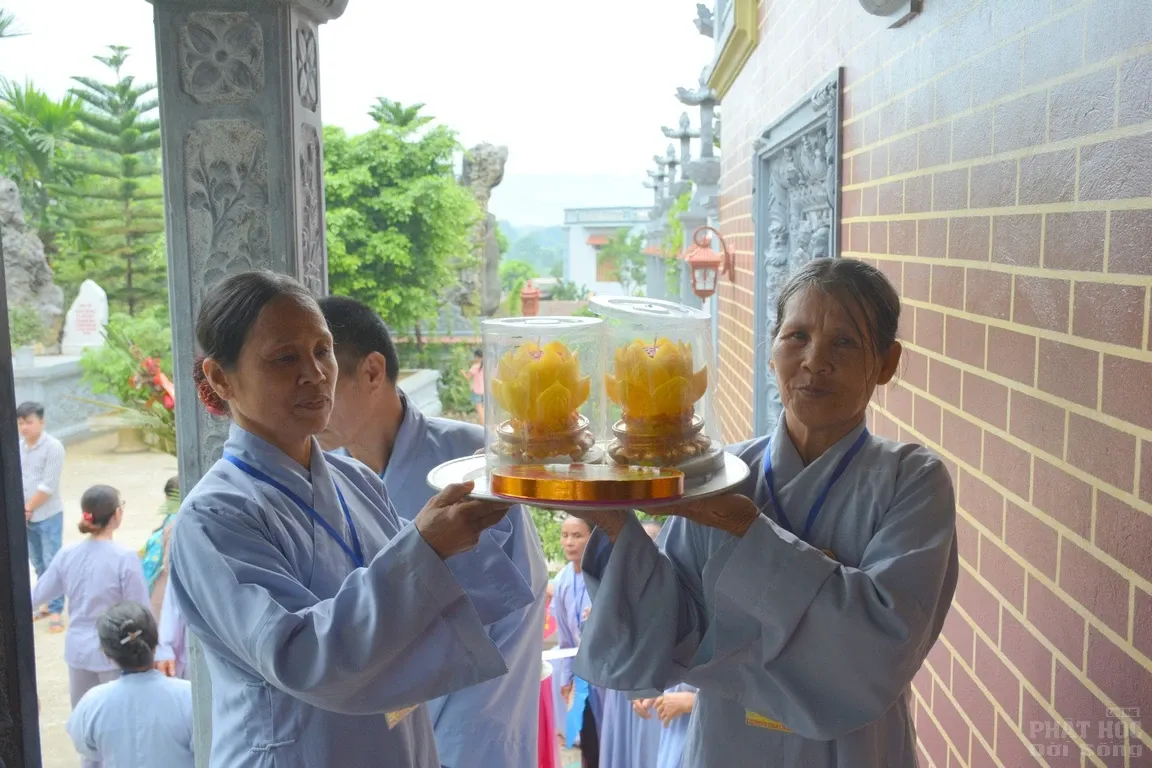 Hà Nội: Đại lễ khánh tạ Tam Bảo chùa Hòa Phúc 7 Hà Nội: Đại lễ khánh tạ Tam Bảo chùa Hòa Phúc image-1731938677086