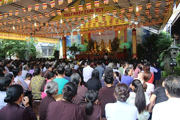 Hà Nội: Đại lễ Vu lan- Báo hiếu chùa Tăng Phúc 17 Hà Nội: Đại lễ Vu lan- Báo hiếu chùa Tăng Phúc image-1731940661027