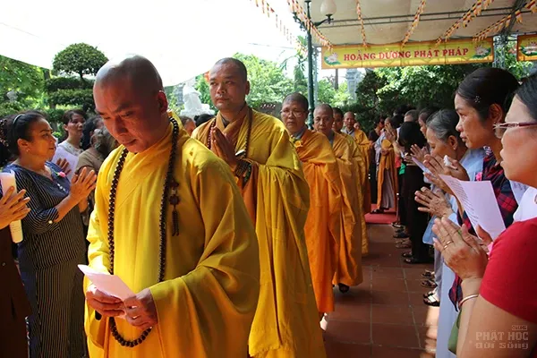 Hà Nội: Đại lễ Vu lan- Báo hiếu chùa Tăng Phúc 40 Hà Nội: Đại lễ Vu lan- Báo hiếu chùa Tăng Phúc image-1731940678065