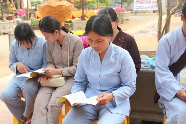 Hà Nội: Hơn 3000 người dự cầu an đầu năm tại Chùa Hòa Phúc 4 Hà Nội: Hơn 3000 người dự cầu an đầu năm tại Chùa Hòa Phúc image-1731932290648