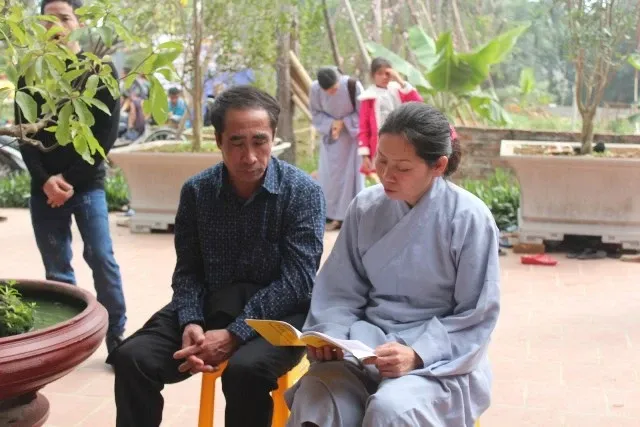 Hà Nội: Hơn 3000 người dự cầu an đầu năm tại Chùa Hòa Phúc 9 Hà Nội: Hơn 3000 người dự cầu an đầu năm tại Chùa Hòa Phúc image-1731932293545