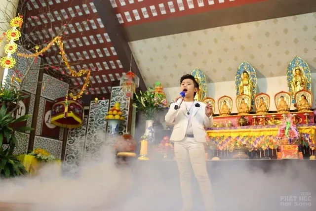 Hà Nội: Hơn 3000 người dự cầu an đầu năm tại Chùa Hòa Phúc image-1731932298534