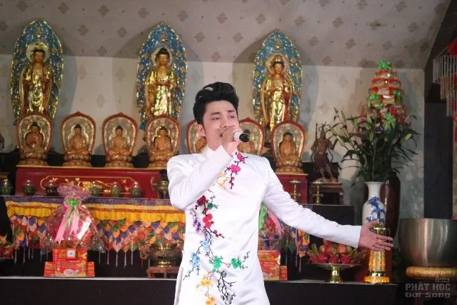 Hà Nội: Hơn 3000 người dự cầu an đầu năm tại Chùa Hòa Phúc image-1731932300177