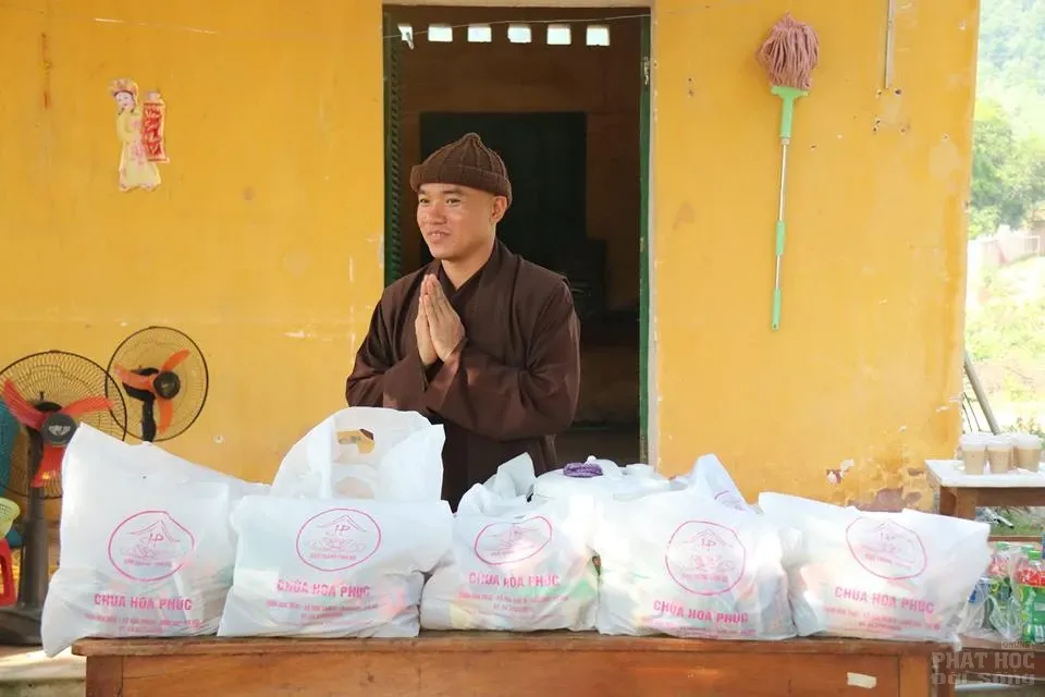 Hà Nội: Khóa tu mùa hè 'Về để lắng nghe' Chùa Hòa Phúc 3 Hà Nội: Khóa tu mùa hè 'Về để lắng nghe' Chùa Hòa Phúc image-1731942544145