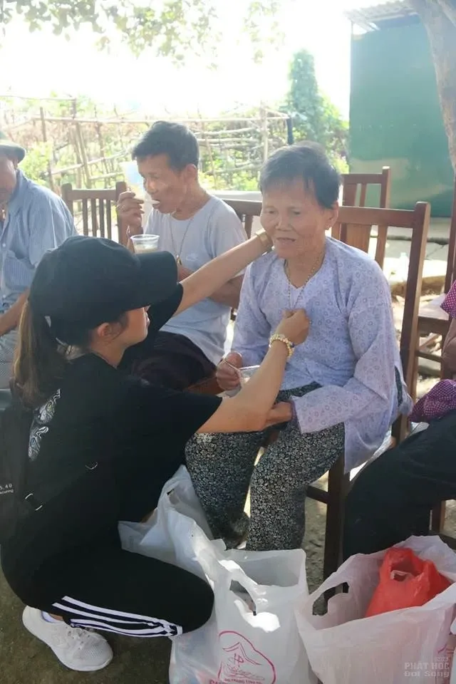 Hà Nội: Khóa tu mùa hè 'Về để lắng nghe' Chùa Hòa Phúc 4 Hà Nội: Khóa tu mùa hè 'Về để lắng nghe' Chùa Hòa Phúc image-1731942545073