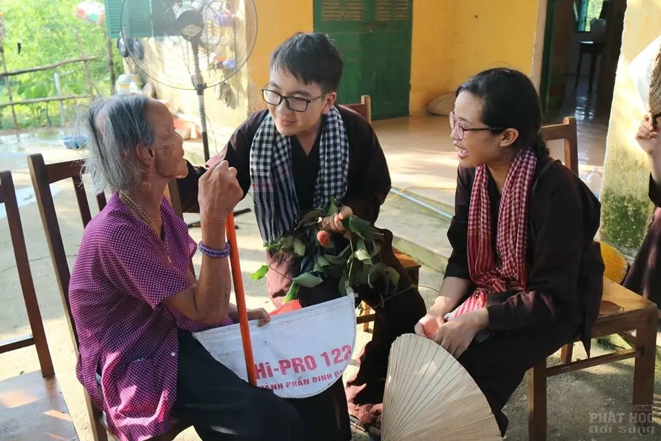 Hà Nội: Khóa tu mùa hè 'Về để lắng nghe' Chùa Hòa Phúc 11 Hà Nội: Khóa tu mùa hè 'Về để lắng nghe' Chùa Hòa Phúc image-1731942551759